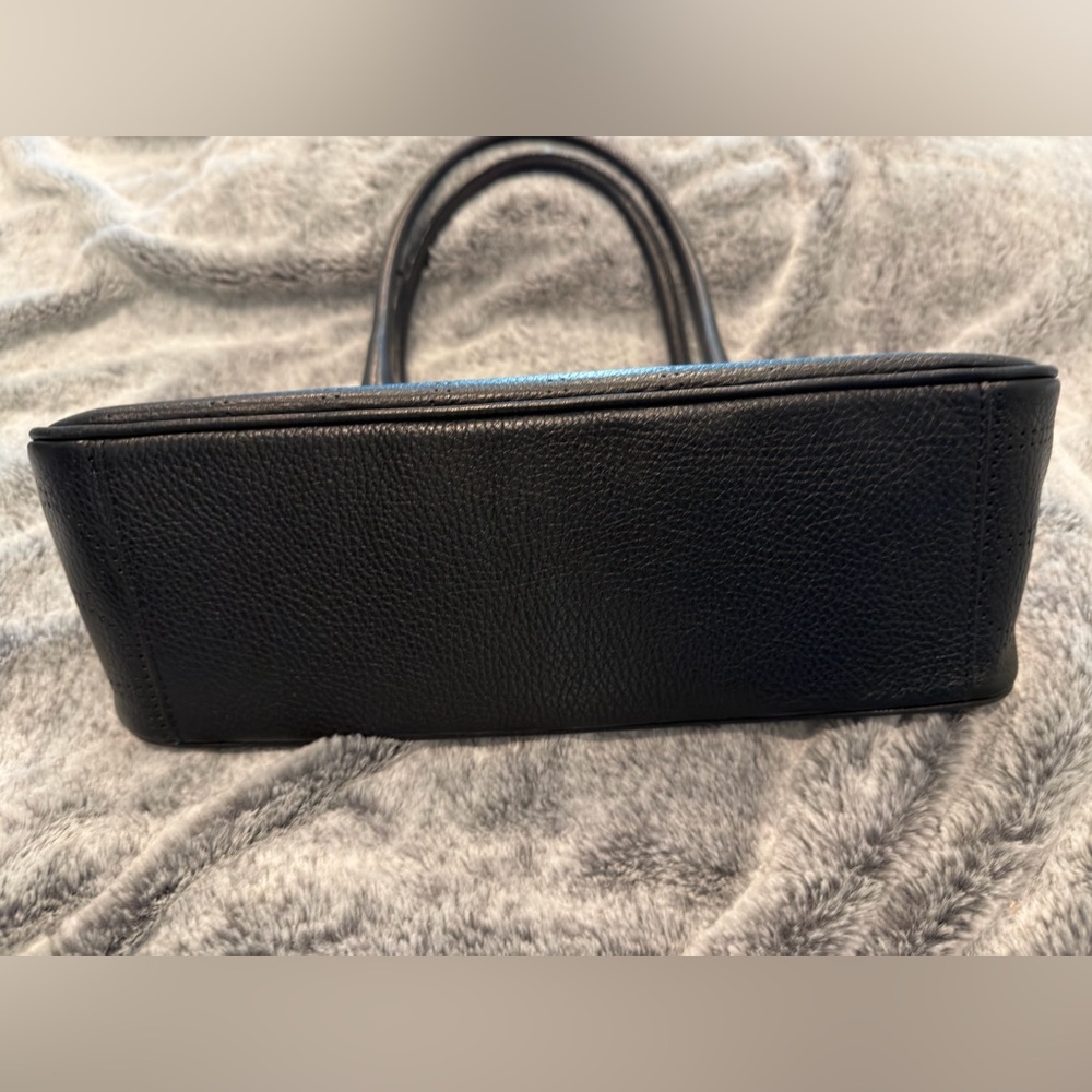 Kate Spade black ‘punched Noel’ leather top-handle bag. - Picture 9 of 12